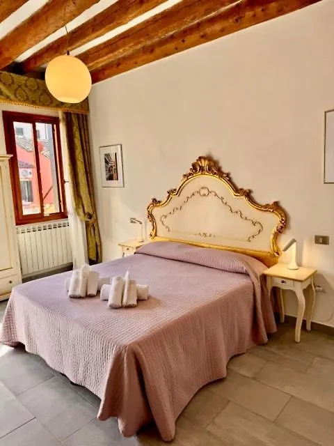 Vivere Venezia - Cozy Accommodations In The Heart Of Venedik 0*,