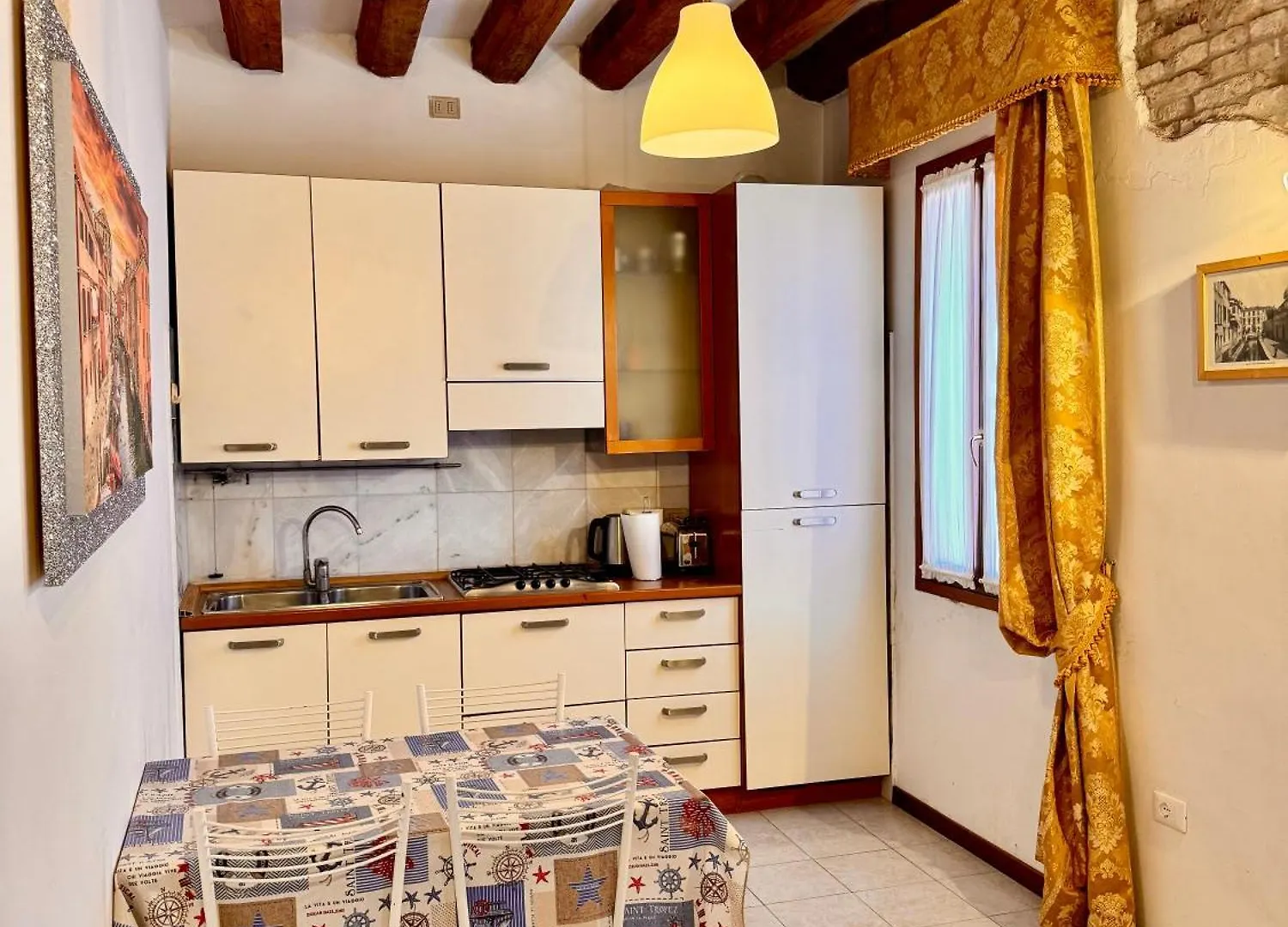 Vivere Venezia - Cozy Accommodations In The Heart Of Venedik Daire