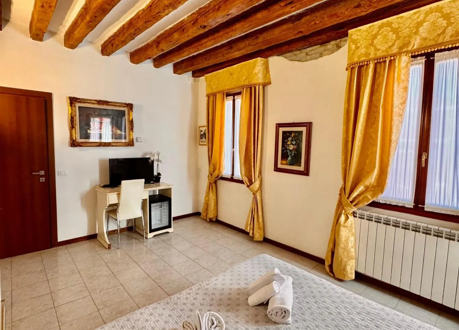 Vivere Venezia - Cozy Accommodations In The Heart Of Venedik 0*,