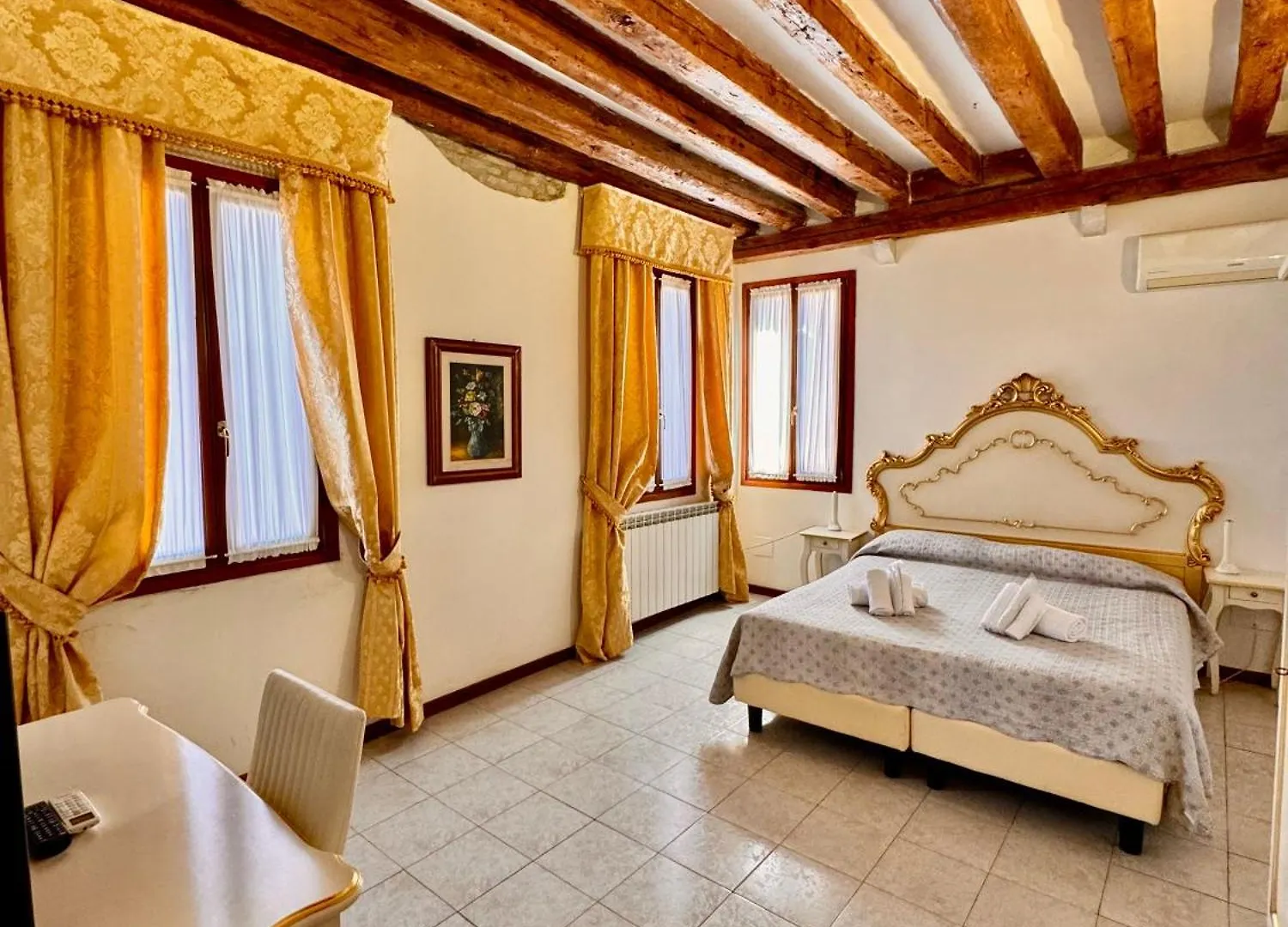 Daire Vivere Venezia - Cozy Accommodations In The Heart Of Venedik